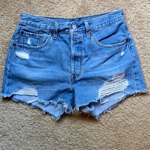 Levi’s Premium Women’s 501 Shorts Size 28